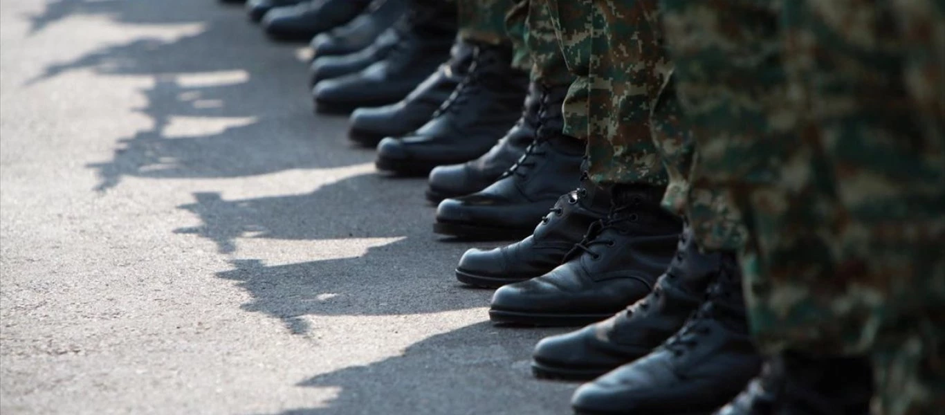 Αυξήθηκε στους 12 μήνες η στρατιωτική θητεία στον Στρατό Ξηράς - Αποφασίστηκε από το ΚΥΣΕΑ